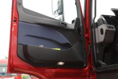 福田 欧曼EST 穿越版 580马力 6X4 AMT自动挡牵引车(国六)(BJ4259Y6DHL-12)