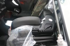 中国重汽 汕德卡SITRAK G7重卡 460马力 6X4 LNG危险品牵引车(国六)(ZZ4256V384HF1LW)