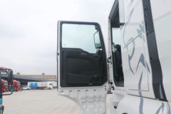 中国重汽 汕德卡SITRAK G7重卡 460马力 6X4 LNG危险品牵引车(国六)(ZZ4256V384HF1LW)