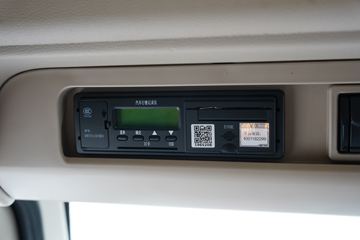 �ൺ��� JH6�ؿ� 320���� 6X2 7.7�ײ�դʽ�ػ���(����)(CA5250CCYP26K2L5T3E6A80)ͼƬ