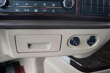 �ൺ��� JH6�ؿ� 320���� 6X2 7.7�ײ�դʽ�ػ���(����)(CA5250CCYP26K2L5T3E6A80)ͼƬ