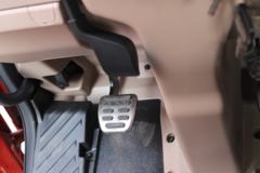 青岛解放 JH6重卡 卓越版2.0 460马力 6X4牵引车(后桥435升级冲焊桥)(CA4250P26K2T1E6A80)