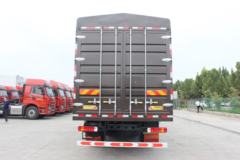 青岛解放 龙VH 2.0版 250马力 4X2 6.75米仓栅式载货车(国六)(速比4.111)(CA5180CCYPK2L2E6A80)