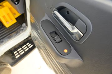 ���� ������� ����� 132���� 4.17�׵��������Ῠ(����)(BJ1041V9JDA-AB1)ͼƬ