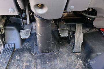 ���� �������� 131���� 4X2 4.085����س�(����)ͼƬ
