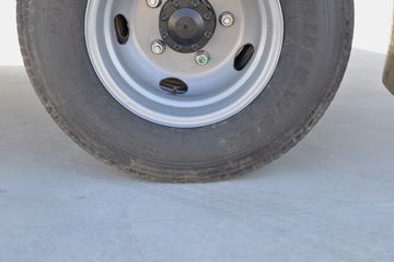 ���� �������� 131���� 4X2 4.085����س�(����)ͼƬ