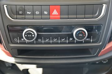 �����Ῠ ����K5000 130���� 4.18��AMT�Զ���������ʽ�Ῠ(����)(YTQ5041XXYKH331)ͼƬ