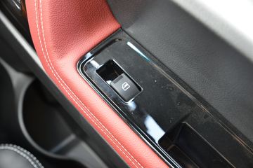 �����Ῠ ����K5000 130���� 4.18��AMT�Զ������������Ῠ(����)(YTQ1041KH331)ͼƬ