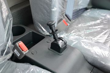 Ծ�� ����T100 122���� 4X2 3.6����ж��ͼƬ