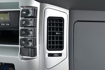 Ծ�� ����T100 122���� 4X2 3.6����ж��ͼƬ