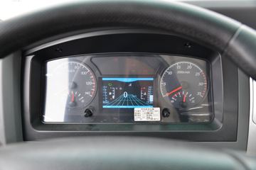 Ծ�� ����T100 122���� 4X2 3.6����ж��ͼƬ