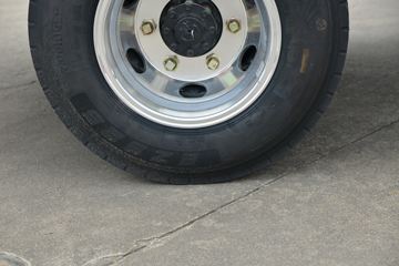 Ծ�� ����T100 122���� 4X2 3.6����ж��ͼƬ