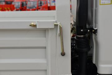 Ծ�� ����T100 122���� 4X2 3.6����ж��ͼƬ