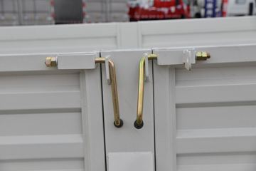 Ծ�� ����T100 122���� 4X2 3.6����ж��ͼƬ