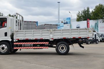 Ծ�� ����T100 122���� 4X2 3.6����ж��ͼƬ