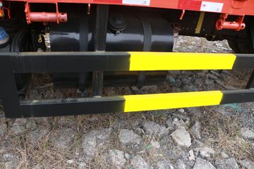 ���� ������D9 180���� 4X2 6.8�������ػ���ͼƬ