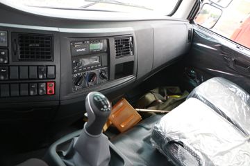���� ������D9 180���� 4X2 6.8�������ػ���ͼƬ