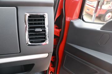 ���� ������D8 ���ܰ� 190���� 4X2 6.2���Ű������ػ���(����)(EQ1141L8CDG)ͼƬ