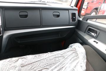 ���� ������D8 ���ܰ� 190���� 4X2 6.2���Ű������ػ���(����)(EQ1141L8CDG)ͼƬ