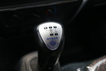 ���� ������D8 ���ܰ� 190���� 4X2 6.2���Ű������ػ���(����)(EQ1141L8CDG)ͼƬ