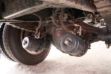 ���� ������D8 ���ܰ� 190���� 4X2 6.2���Ű������ػ���(����)(EQ1141L8CDG)ͼƬ