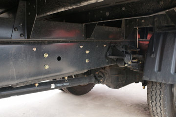 ���� ������D8 ���ܰ� 190���� 4X2 6.2���Ű������ػ���(����)(EQ1141L8CDG)ͼƬ