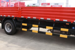 东风 多利卡D8 锐能版 190马力 4X2 6.2米排半栏板载货车(国六)(EQ1141L8CDG)