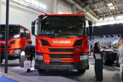 斯堪尼亚 P系列 450马力 6X4 强臂破拆消防车底盘(国六)