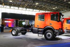 斯堪尼亚 P系列 XT 450马力 4X4 机场快速调运车底盘(国六)