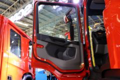 斯堪尼亚 P系列 XT 450马力 4X4 机场快速调运车底盘(国六)