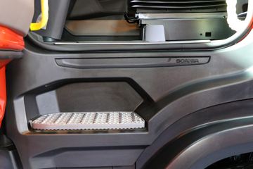 斯堪尼亚R系列&nbsp;消防车驾驶室图片