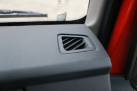 多利卡D8&nbsp;载货车驾驶室                                               图片