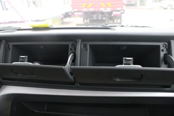 ���� ������D8 ���ܰ� 165���� 4X2 5.8���Ű������ػ���(����)(EQ1120S8CDE)ͼƬ