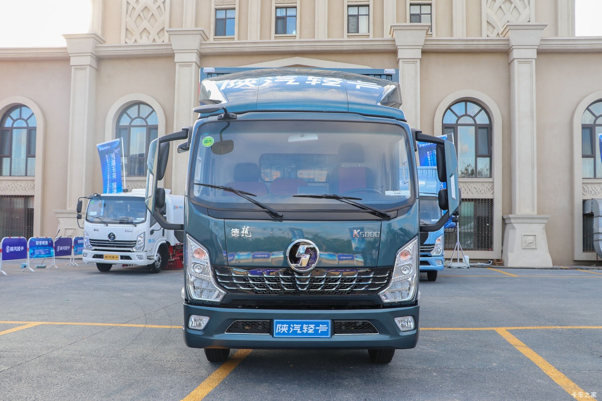 陕汽轻卡 德龙K5000 舒适型 150马力 3.85米排半仓栅式轻卡(国六)