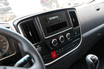 �����Ῠ ����K3000 ���ذ� 160���� 4.18�׵�����ʽ�Ῠ(YTQ5041XXYKJ331)ͼƬ