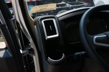 �����Ῠ ����K3000 ���ذ� 160���� 4.18�׵�����ʽ�Ῠ(YTQ5041XXYKJ331)ͼƬ