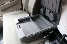 重汽HOWO轻卡底盘&nbsp;冷藏车驾驶室图片