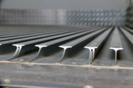 重汽HOWO轻卡底盘&nbsp;冷藏车上装图片