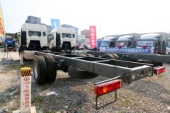 中国重汽 HOWO TX 250马力 4X2 9.52米厢式载货车(国六)(重汽8挡)(ZZ5187XXYN711GF1L)