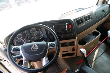 й HOWO TX 250 4X2 9.52ʽػ()(8)(ZZ5187XXYN711GF1L)ͼƬ