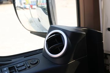 й HOWO TX 250 4X2 9.52ʽػ()(8)(ZZ5187XXYN711GF1L)ͼƬ