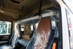 中国重汽 HOWO TX 250马力 4X2 9.52米厢式载货车(国六)(重汽8挡)(ZZ5187XXYN711GF1L)