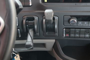 �й����� HOWO Max�ؿ� 480���� 6X4ǣ����(����)(����12��)(ZZ4257V344KF1)ͼƬ