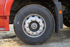 青岛解放 JH6重卡 领航版2.0 460马力 8X4 9.5米仓栅式载货车(国六)(CA5310CCYP25K8L7T4E6A90)