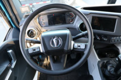 飞碟 W7 进取版 190马力 5.2米排半厢式载货车(国六)