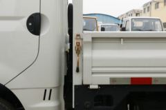 凯马 锐航X1 1.5L 113马力 汽油 4米单排栏板微卡(国六)(KMC1031Q318D6)