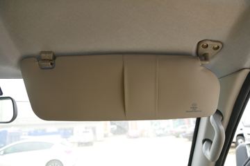 �������� ��X1 2.0L 133���� ���� 4X2 4�׵�������΢��ͼƬ