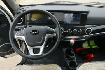 �������� ��X1 2.0L 133���� ���� 4X2 4�׵�������΢��ͼƬ