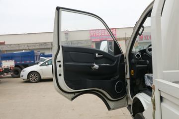 �������� ��X1 2.0L 133���� ���� 4X2 4�׵�������΢��ͼƬ