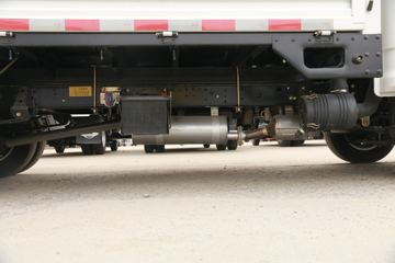 �������� ��X1 2.0L 133���� ���� 4X2 4�׵�������΢��ͼƬ